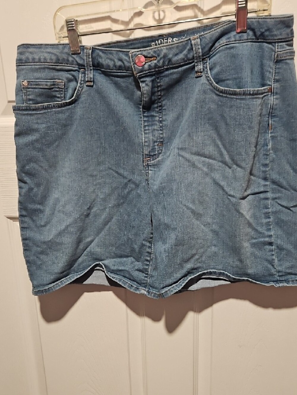 Lee Women's Jean Shorts in Light Blue Denim